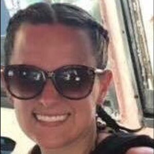 Meet your Posher, Aly